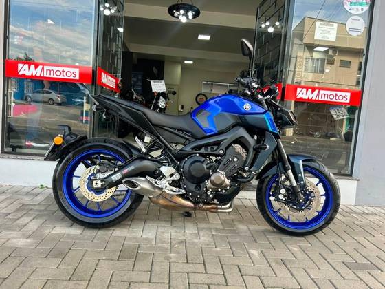 YAMAHA MT-09 YAMAHA MT-09
